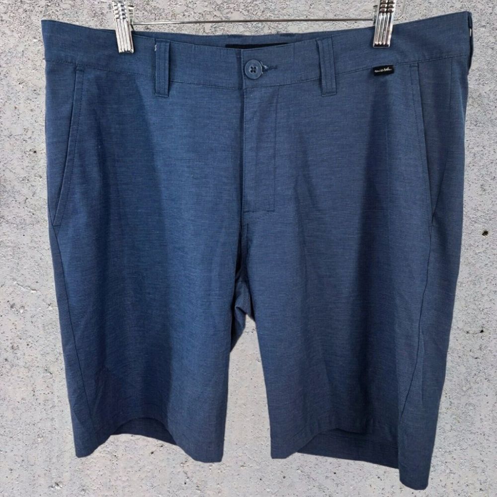 Travis Mathew Sand Harbor Performance Golf Chino Shorts Men's 34 Blue Stretch
